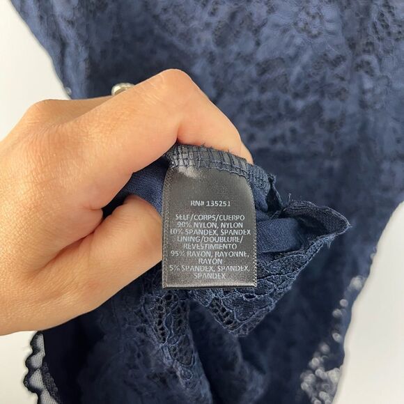 Fraiche by J Navy Lace Overlay Bodycon Dress S NWT - Picture 5 of 6